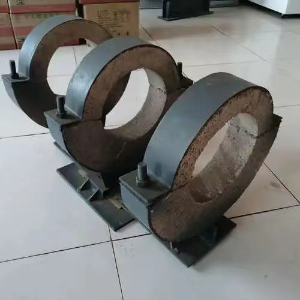 滑动管托
